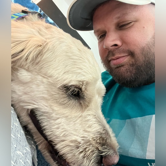 Meet your Posher, Alex - Picture 3 of 3